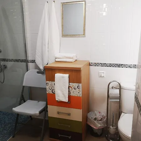 Hospederia Rincon De 3*