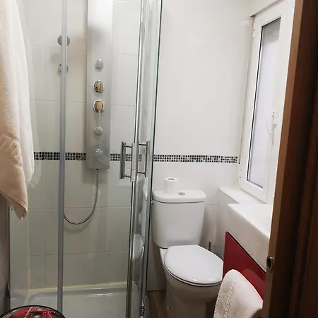 Hospederia Rincon De 3*