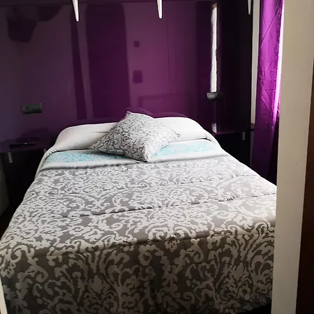 Hospederia Rincon De 3*